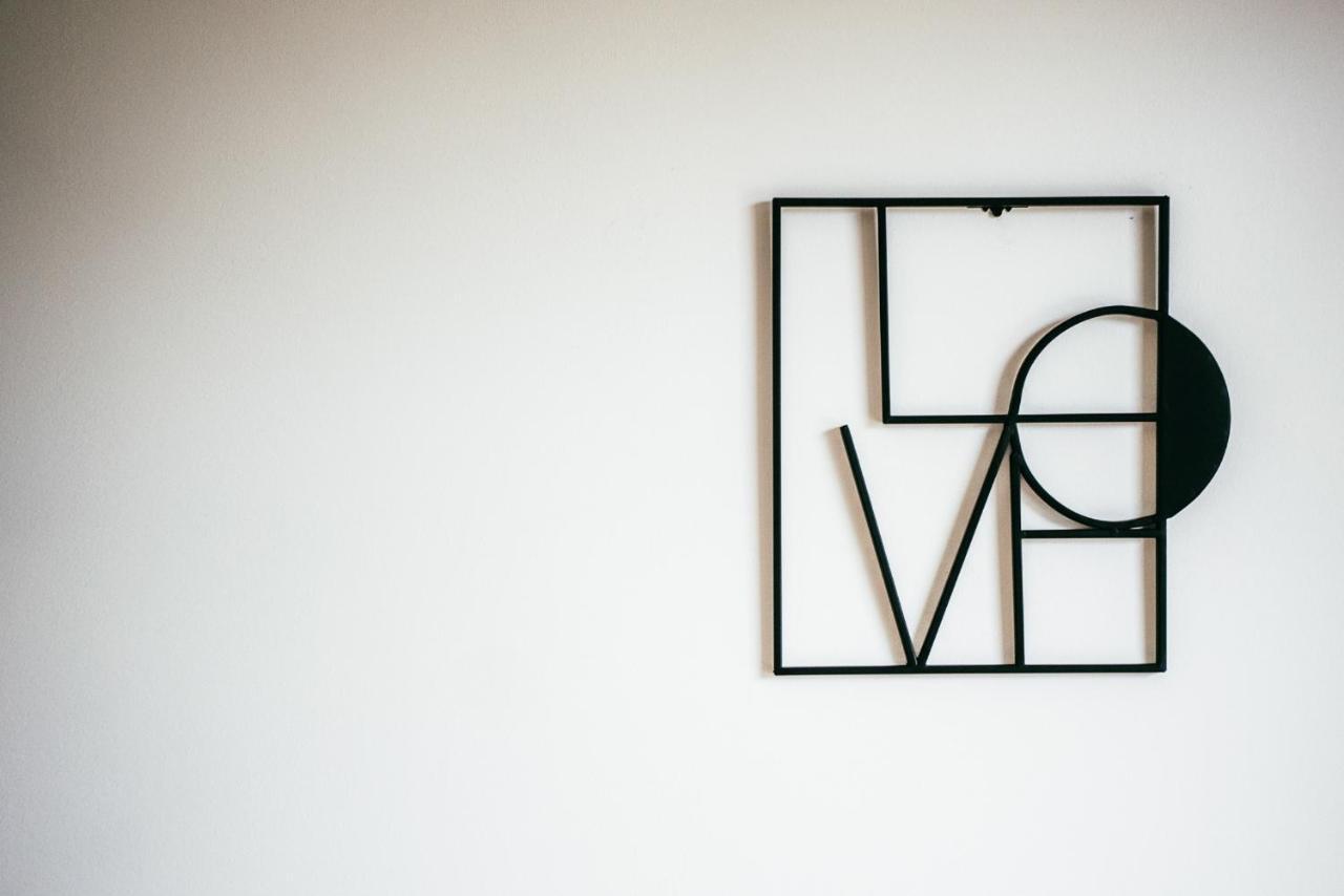 Love Suite Fertőmeggyes Kültér fotó